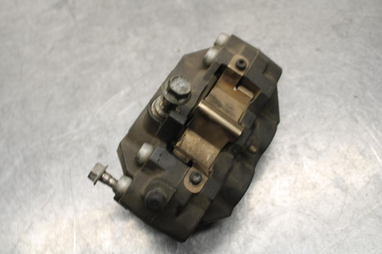 01-03 SUZUKI GSXR600 RIGHT LEFT FRONT BRAKE CALIPER SET PAIR CALIPERS BB636