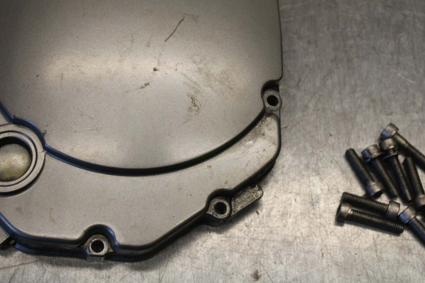 04-05 SUZUKI KATANA 750 GSX750F CLUTCH SIDE ENGINE MOTOR COVER BB110
