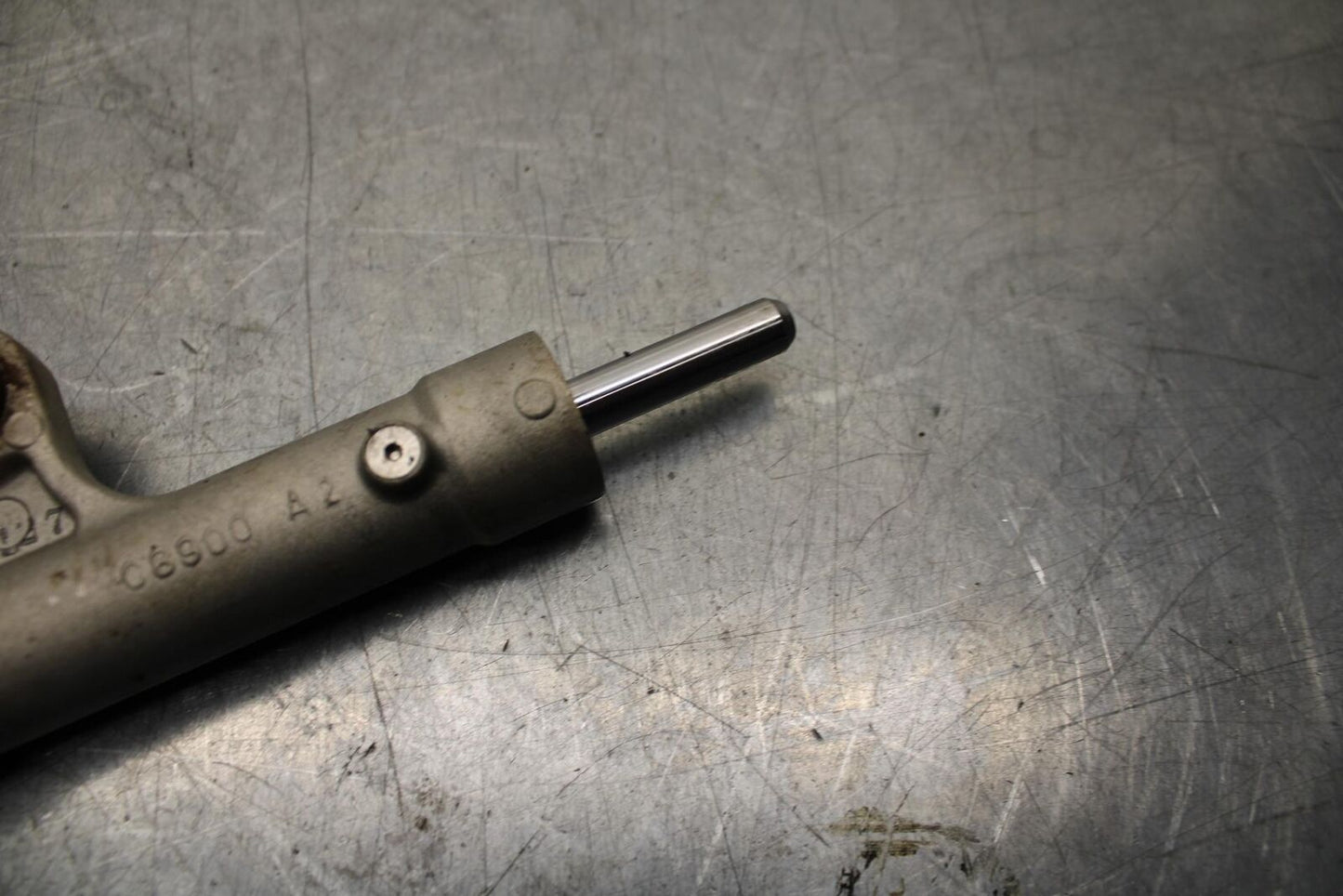 2002 Suzuki GSXR1000 STEERING DAMPER STABILIZER 51750-40F10 BB73