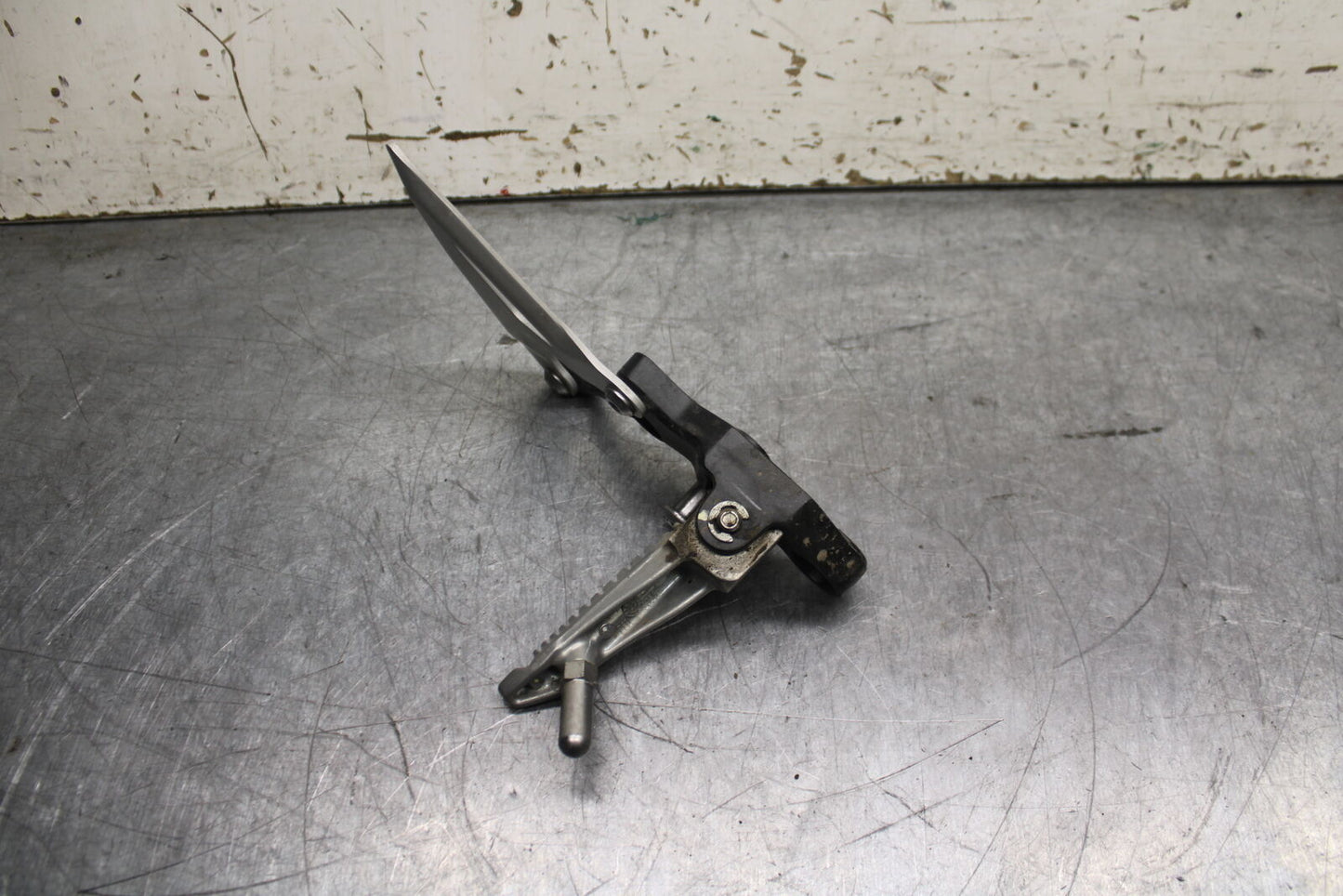 18-23 KAWASAKI NINJA 400 EX400 ABS LEFT REARSET REAR SET FOOT PEG REST BB747