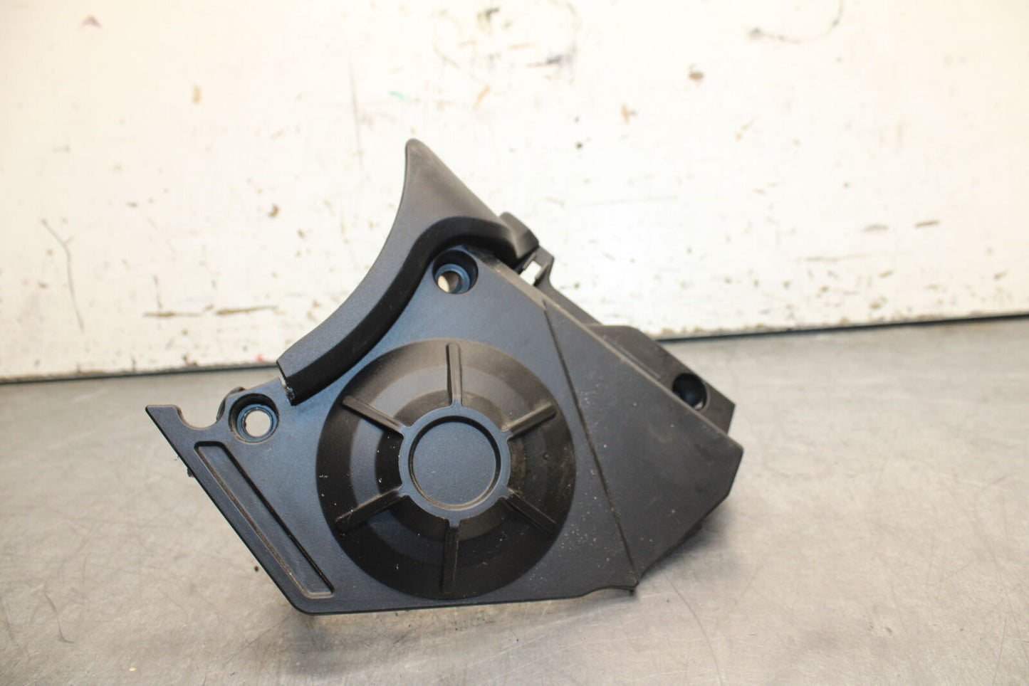 21-24 APRILIA TUONO 660 FACTORY ENGINE SPROCKET COVER BB733