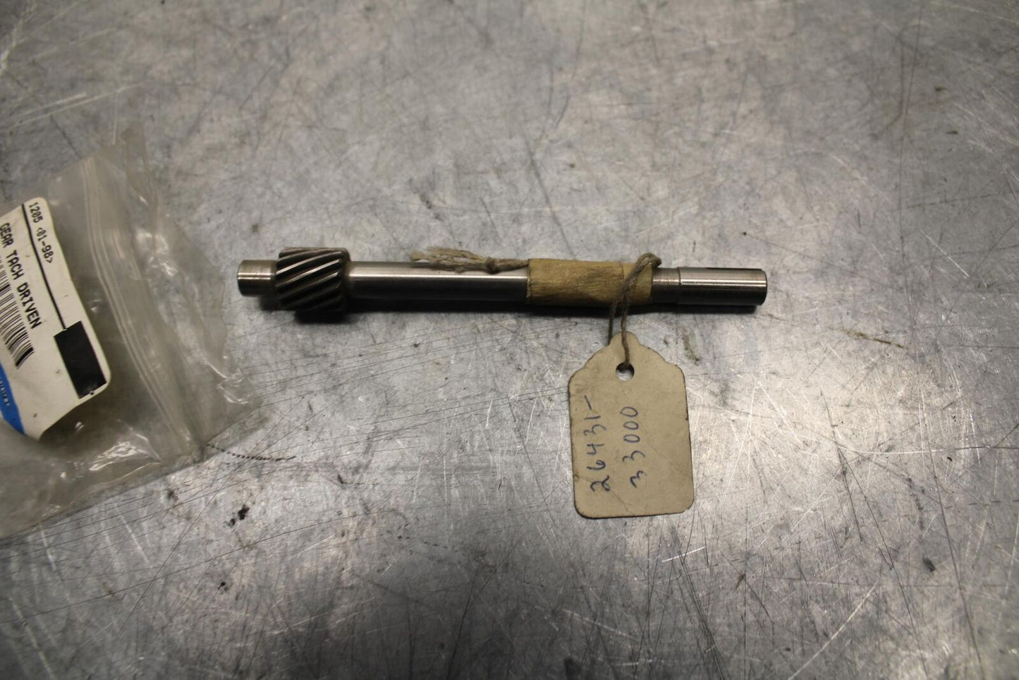 1972 -77 Suzuki GT380 TACH DRIVEN GEAR 26431-33000 BB33