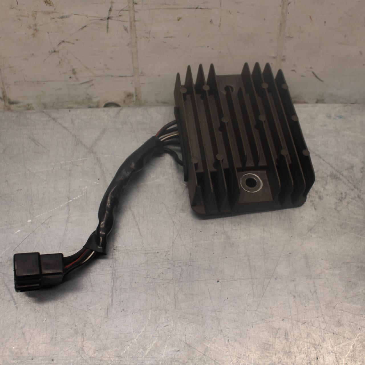 03-04 SUZUKI GSXR1000 RECTIFIER VOLTAGE REGULATOR 32800-33E21 BB459