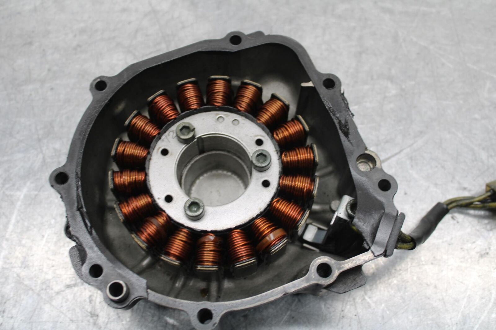 01-03 SUZUKI GSXR600 STATOR GENERATOR ALTERNATOR MAGNETO 31401-35F00 BB633