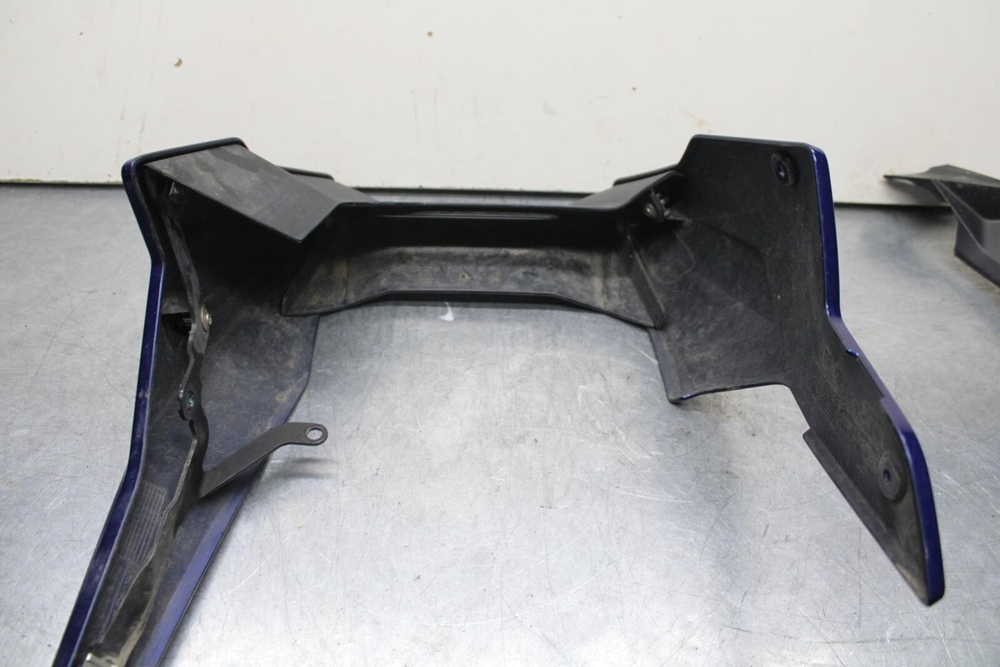 20-23 BMW F900R LOWER BOTTOM BELLY FAIRING COWL BB603