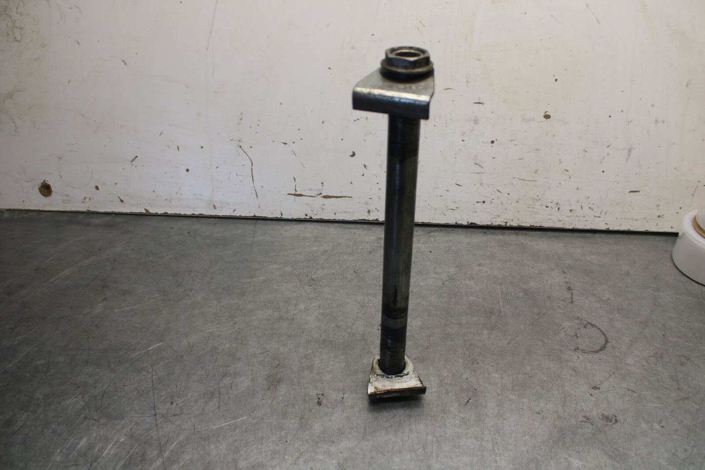 06-07 DUCATI MONSTER 695 REAR AXLE BACK WHEEL RIM PIVOT BOLT AXEL BB674