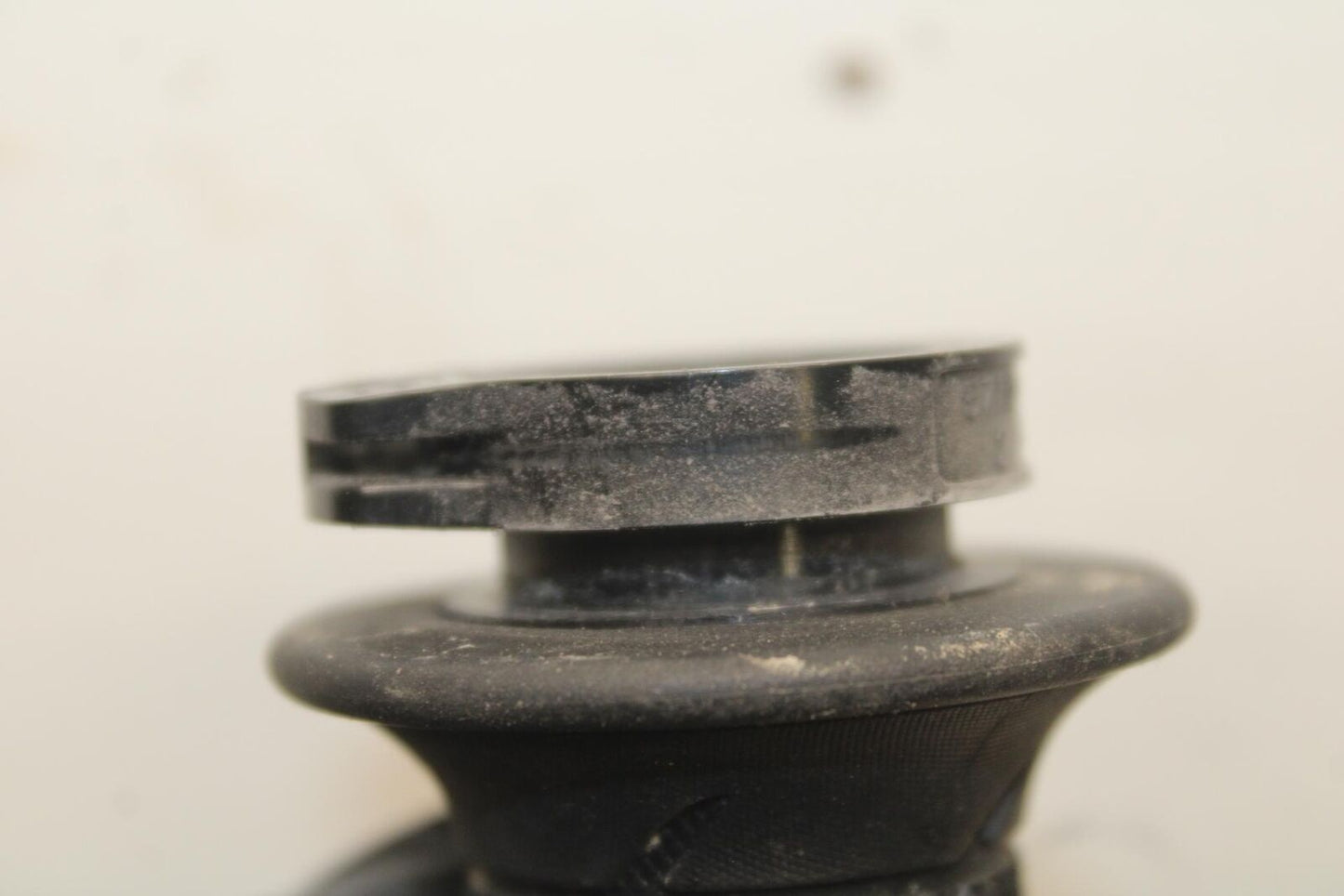 2011 Suzuki GSXR600 RIGHT THROTTLE GRIP BB605