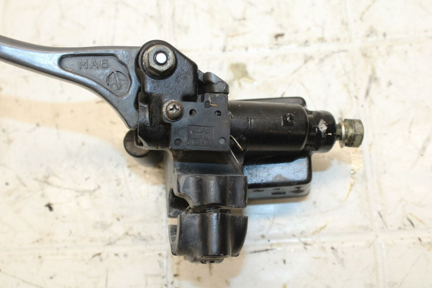 84-87 HONDA GOLDWING 1200 FRONT BRAKE MASTER CYLINDER BB406