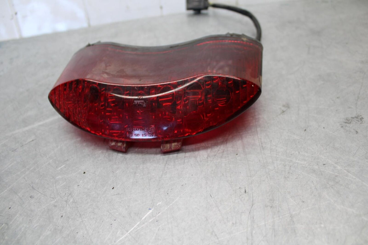 2006 Triumph Daytona 675 Triple REAR TAIL TAILLIGHT BACK BRAKE LIGHT BB434