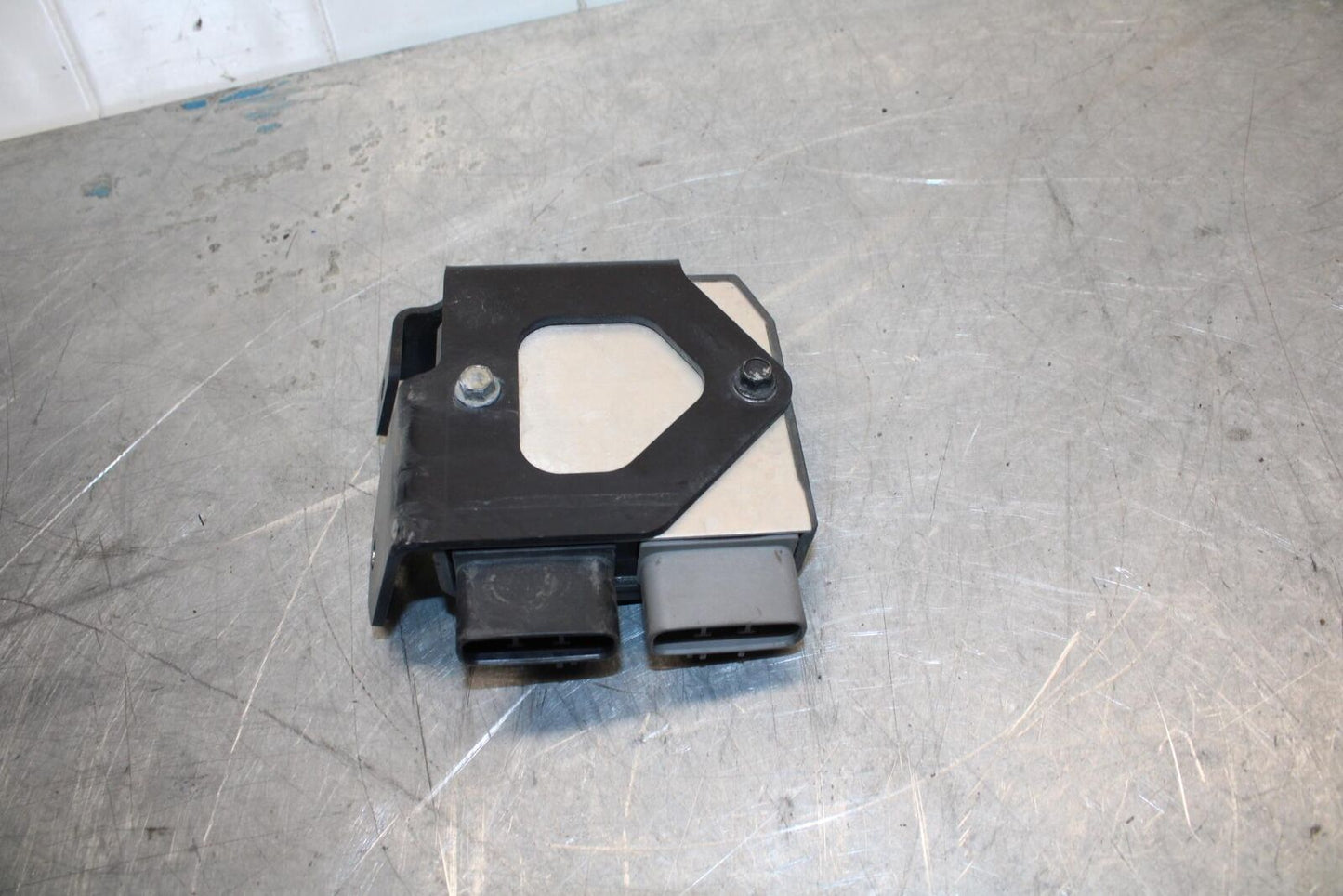 2006 Triumph Daytona 675 Triple RECTIFIER VOLTAGE REGULATOR BB434