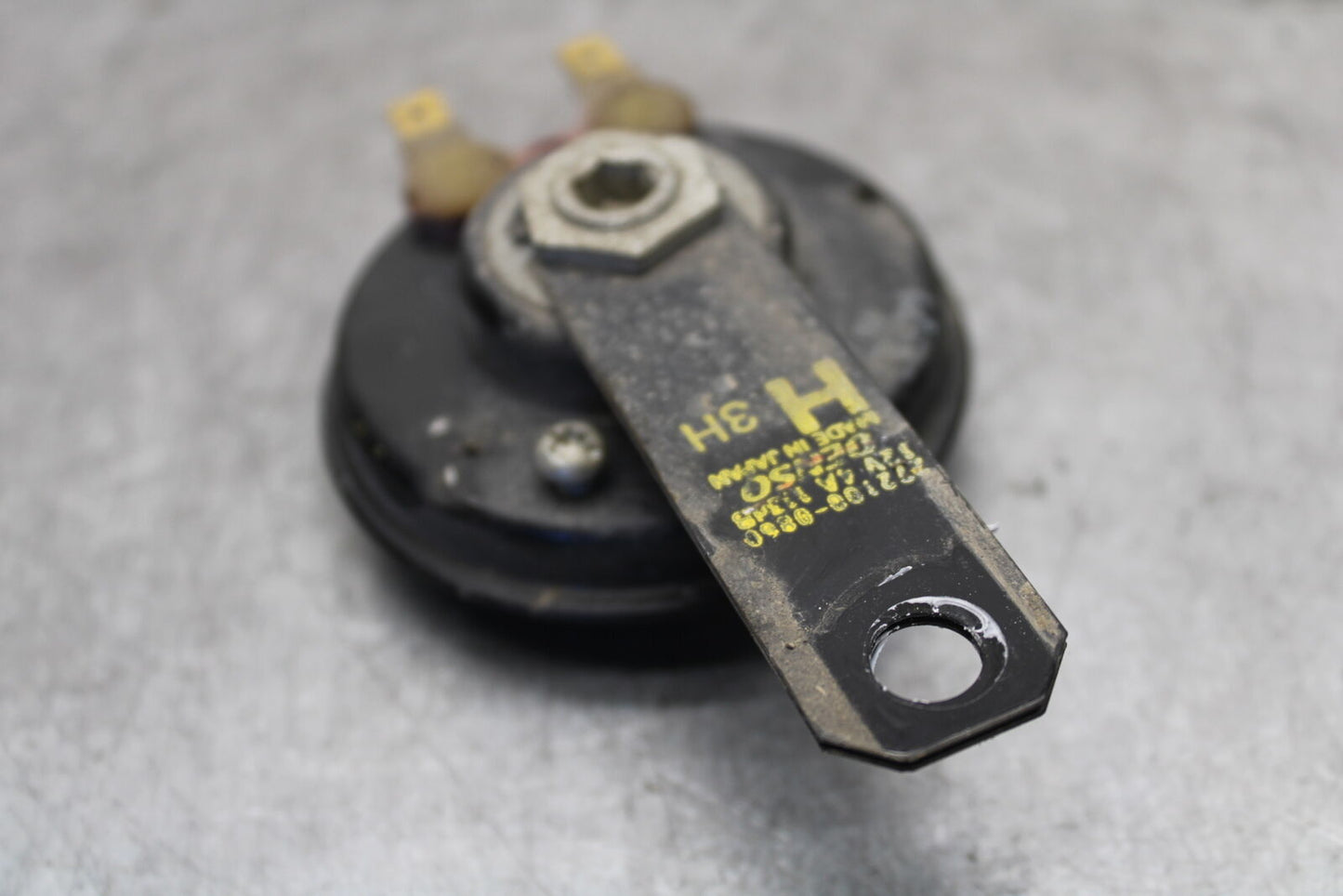 06-07 DUCATI MONSTER 695 HORN SIGNAL BB674