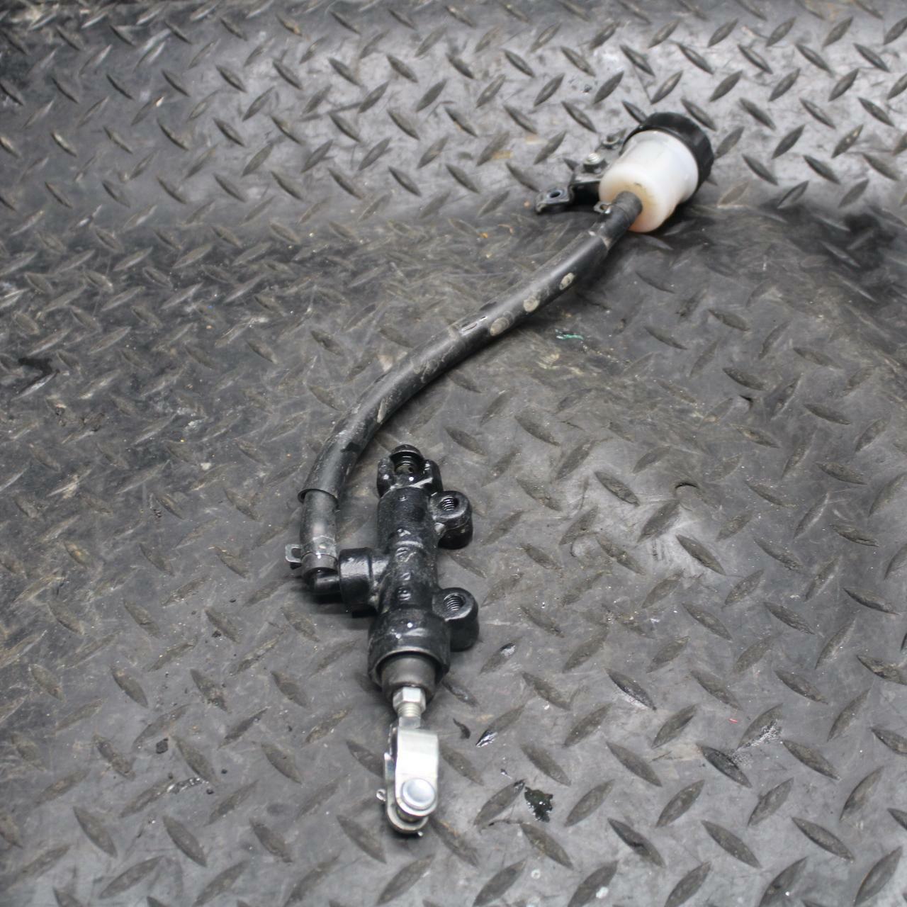 17 KAWASAKI NINJA 300 BACK BRAKE MASTER CYLINDER W RESERVOIR 43015-0621 BB215