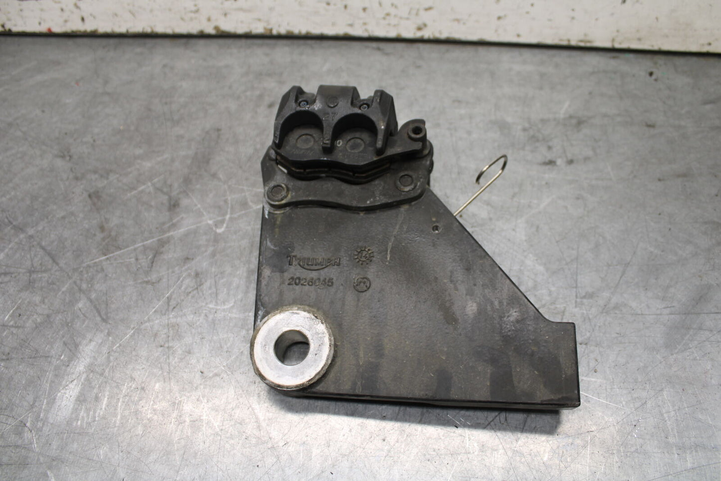 14-16 TRIUMPH AMERICA LT REAR BACK BRAKE CALIPER W MOUNT BRACKET BB720