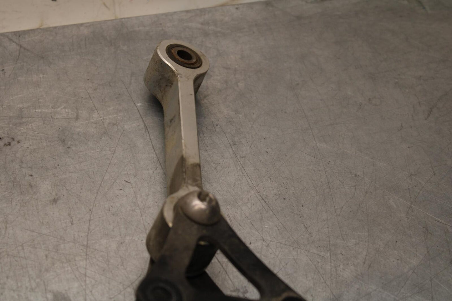 2012 Triumph Daytona 675R REAR DOGBONE SHOCK LINKAGE LINK BB589