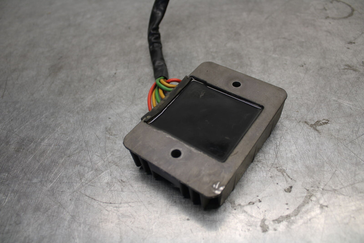 06-07 DUCATI MONSTER 695 OEM RECTIFIER VOLTAGE REGULATOR BB674