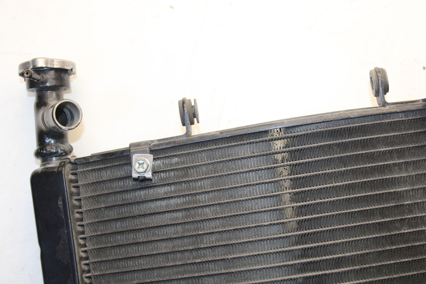 07-08 TRIUMPH DAYTONA 675 ENGINE RADIATOR MOTOR COOLER COOLING RADIATER BB685