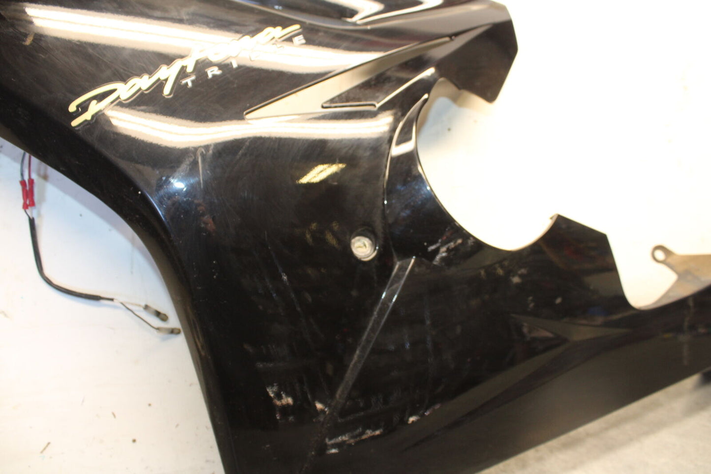 07-08 TRIUMPH DAYTONA 675 LEFT LOWER MID UPPER SIDE FAIRING COWL BB685