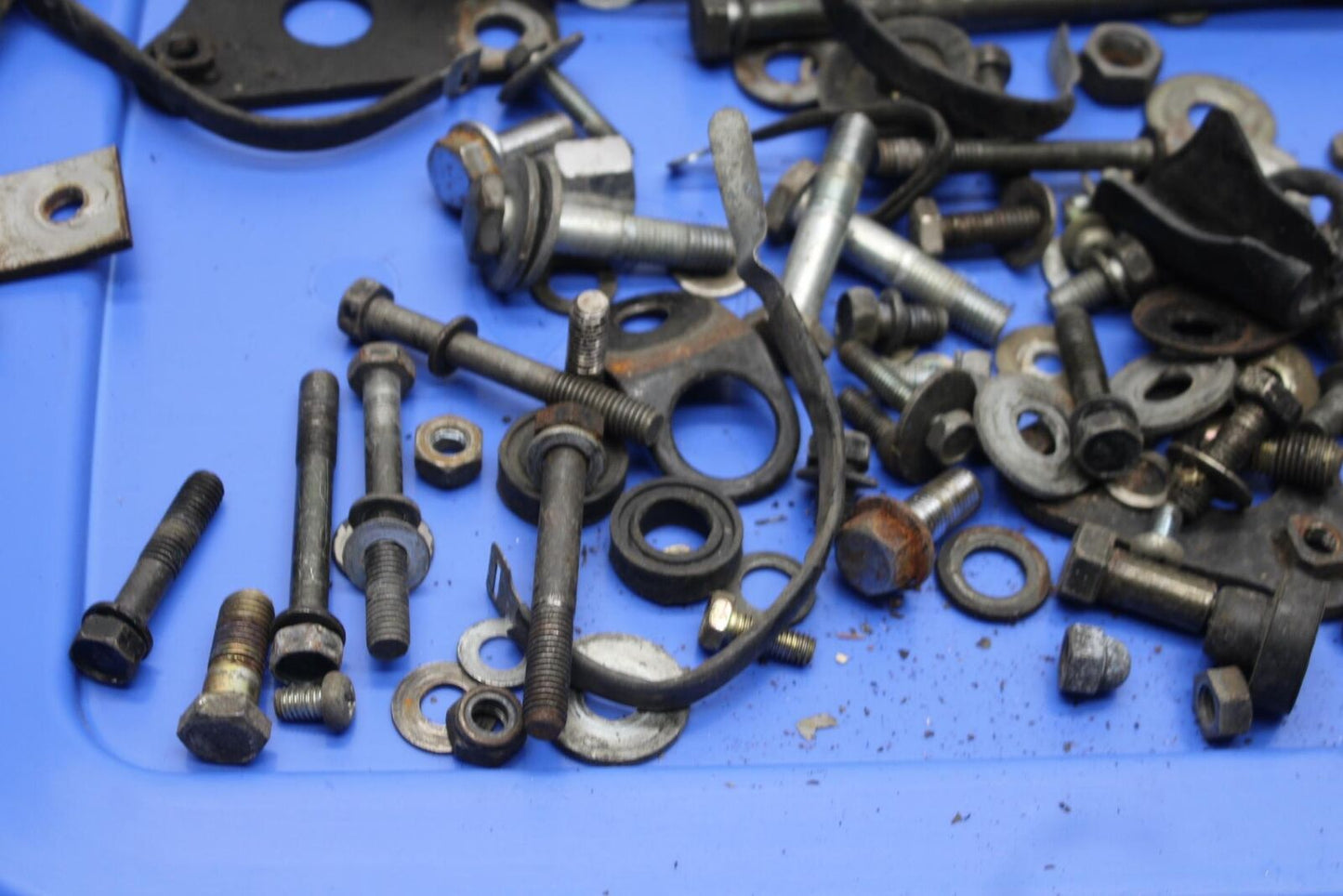 80-81 SUZUKI GS1000GL L MOUNTING BOLTS HARDWARE MOTOR SCREWS BB103