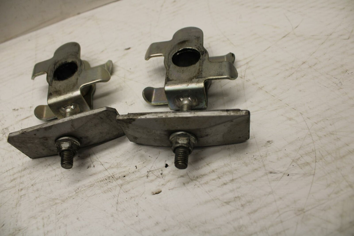 03-11 SUZUKI SV650A SWINGARM CHAIN TENSIONER ADJUSTMENT BRACKETS BB290