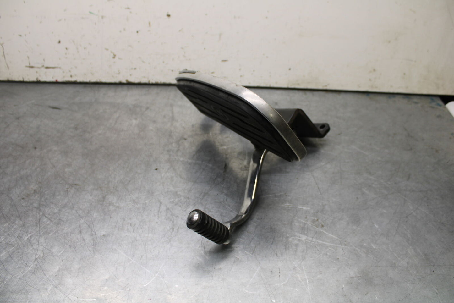 99-00 YAMAHA V STAR 1100 LEFT FRONT FOOT REST PEG STEP BB711