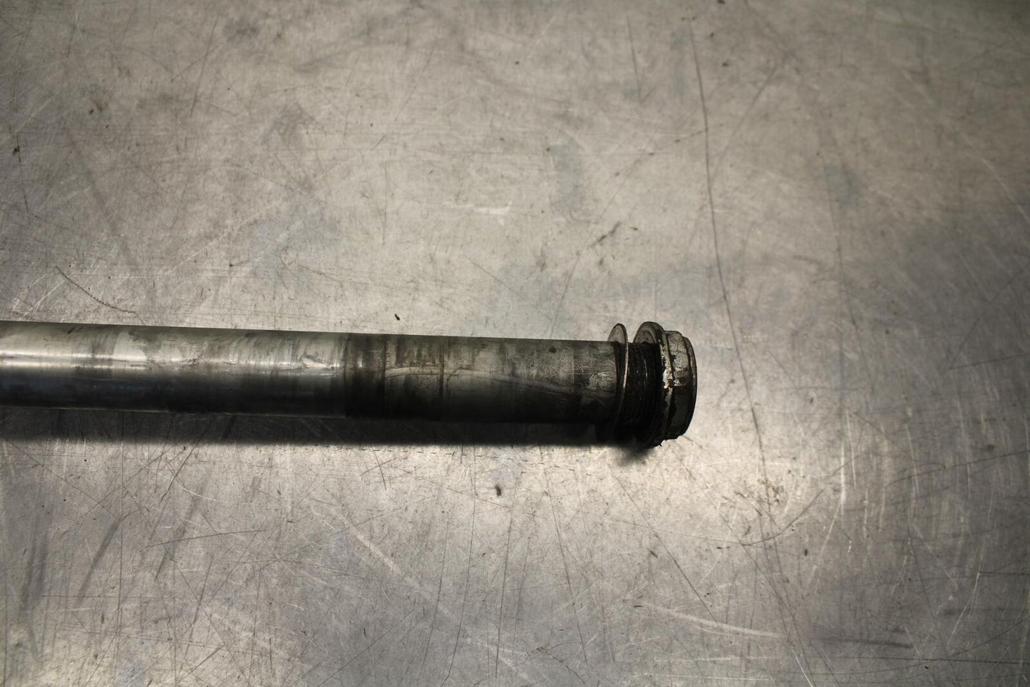 2008 Aprilia Shiver 750 SL750 REAR AXLE BACK WHEEL RIM PIVOT BOLT AXEL BB551