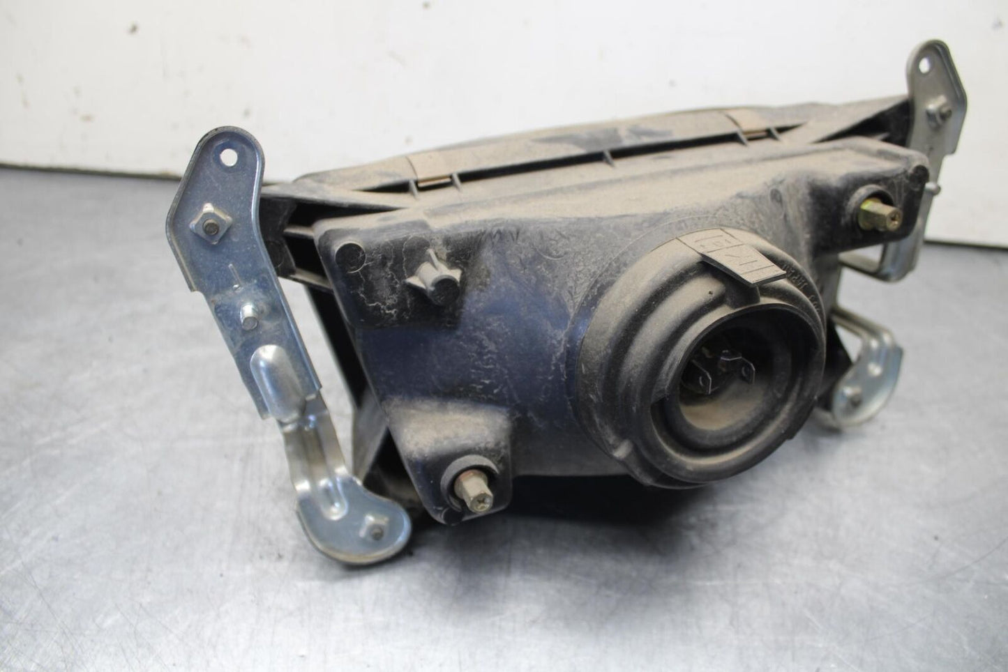 1995 Suzuki RF600R FRONT HEADLIGHT HEAD LIGHT LAMP BB615