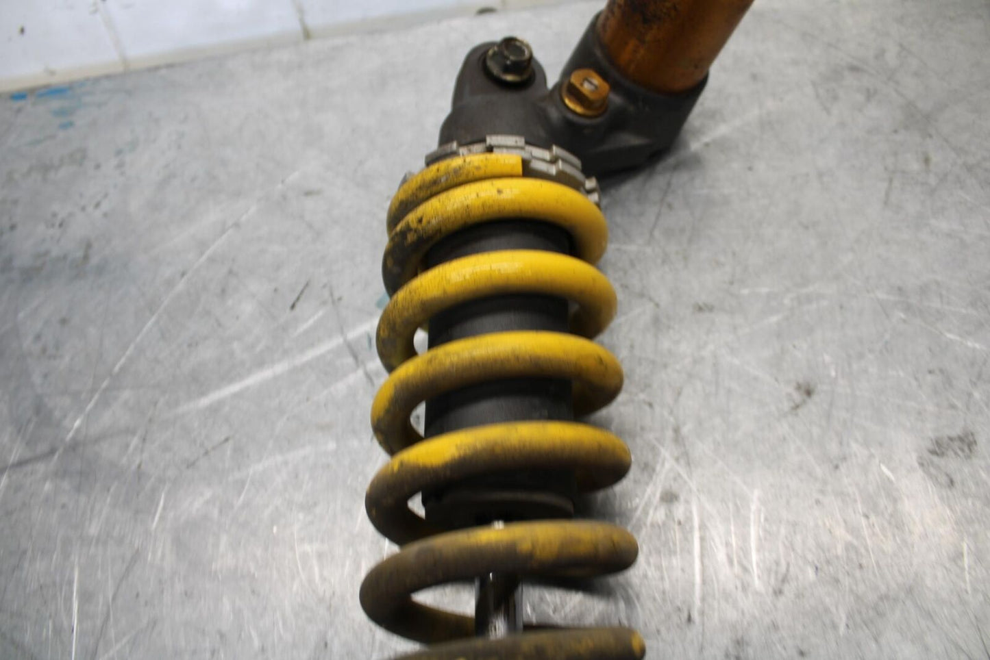 2006 Triumph Daytona 675 Triple REAR BACK SHOCK ABSORBER SUSPENSION BB434
