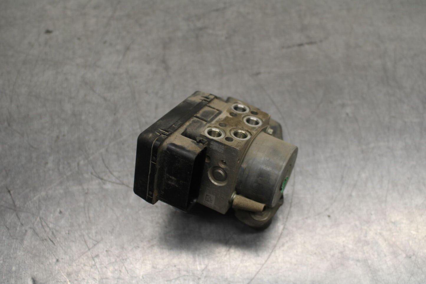 13-16 KTM 390 DUKE ABS PUMP UNIT MODULE BB748