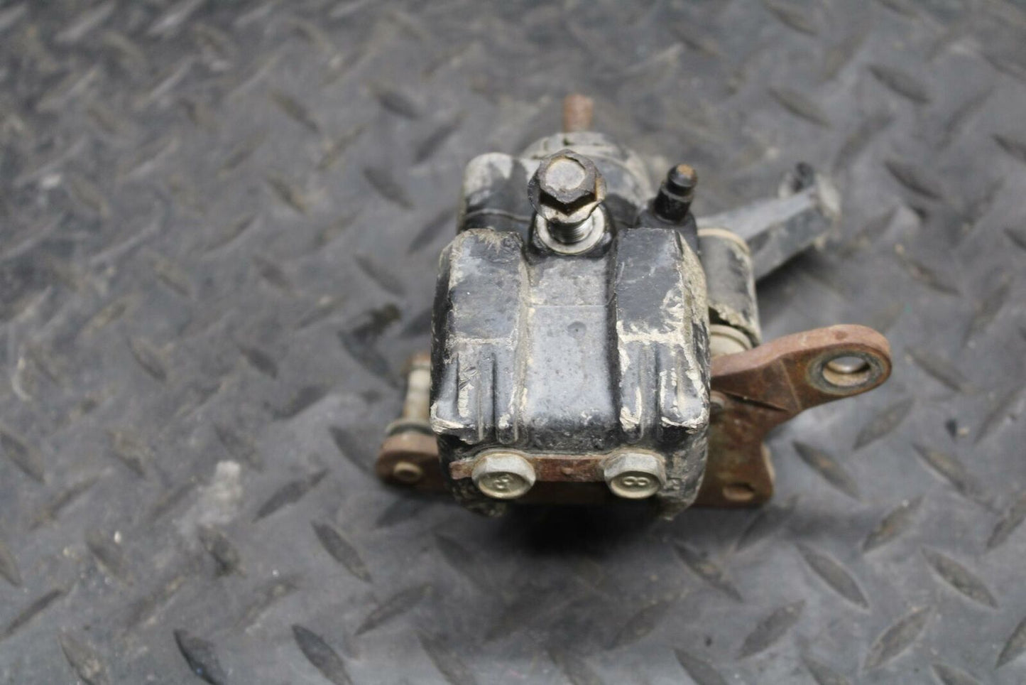 85-86 SUZUKI QUADRACER 250 REAR BACK BRAKE CALIPER BB210