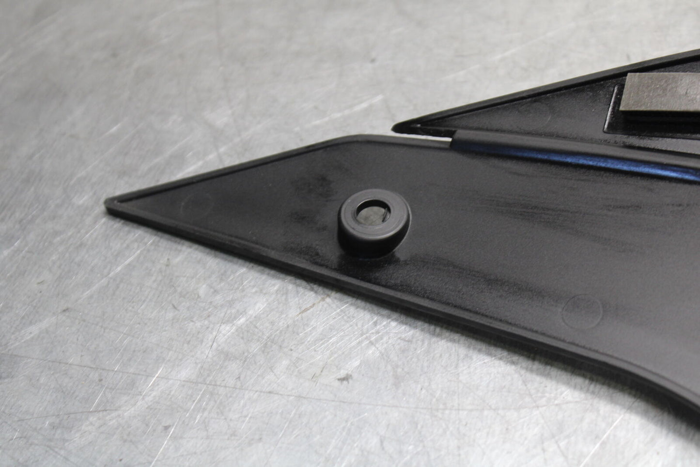 21-24 APRILIA RSV4 RIGHT LEFT FRONT SIDE SEAT PANELS COWLS FAIRINGS COVER BB668