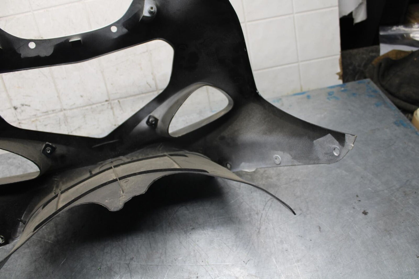 2003 Suzuki GSXR750 AFTERMARKET FRONT UPPER NOSE FAIRING COWL SHROUD BB537
