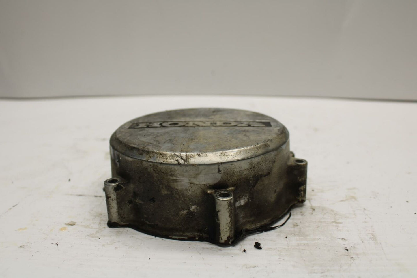 84-85 HONDA V30 MAGNA STATOR MAGNETO ALTERNATOR GENERATOR COVER BB251