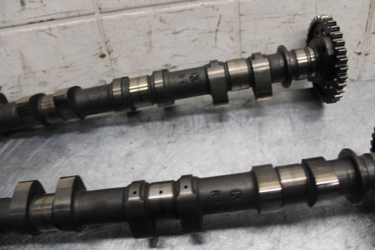 1999 Honda CBR600F4 CAMSHAFT CAMS CAM SHAFTS BB33
