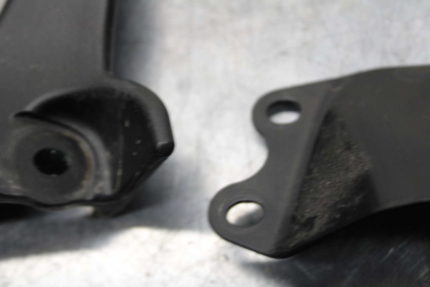 20-21 YAMAHA XSR900 ENGINE MOUNT MOTOR BRACKET BB599