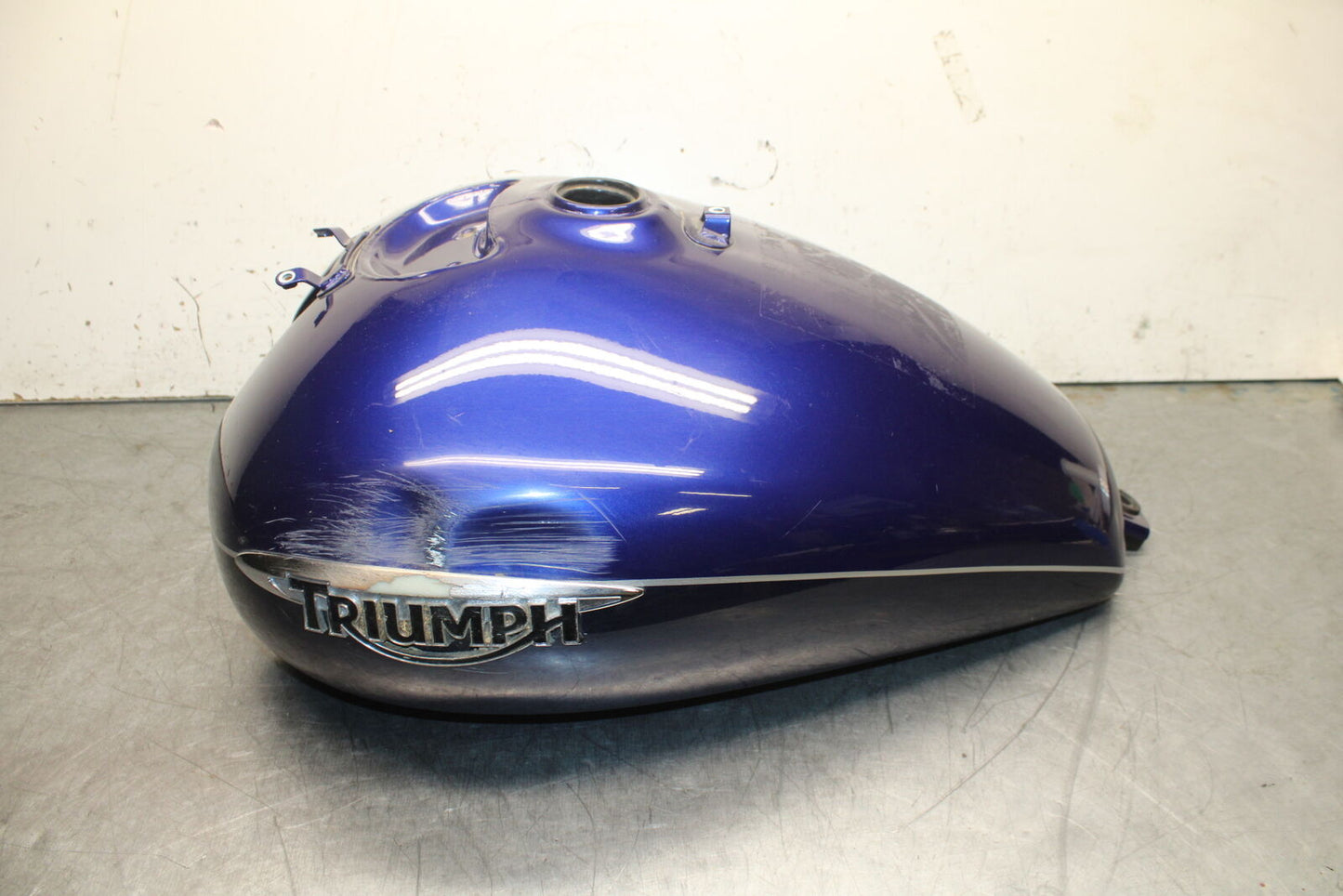 14-16 TRIUMPH AMERICA LT GAS TANK FUEL PETROL RESERVOIR BB720