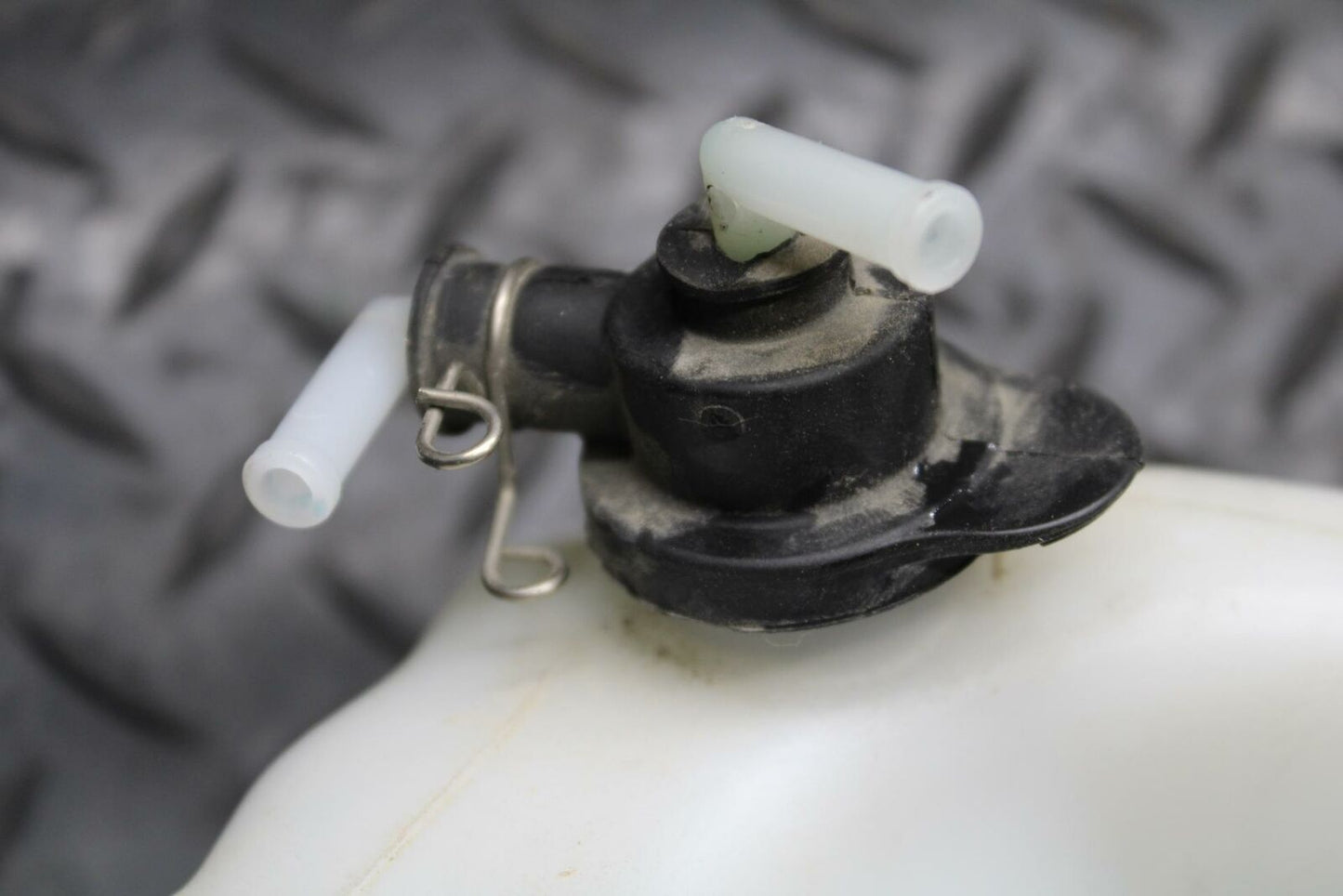 09-14 YAMAHA YZF R1 COOLANT WATER TANK RESERVOIR BOTTLE BB196