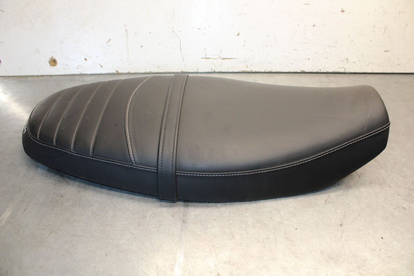 19-21 TRIUMPH SPEED TWIN 1200 FRONT REAR SEAT SADDLE BB653