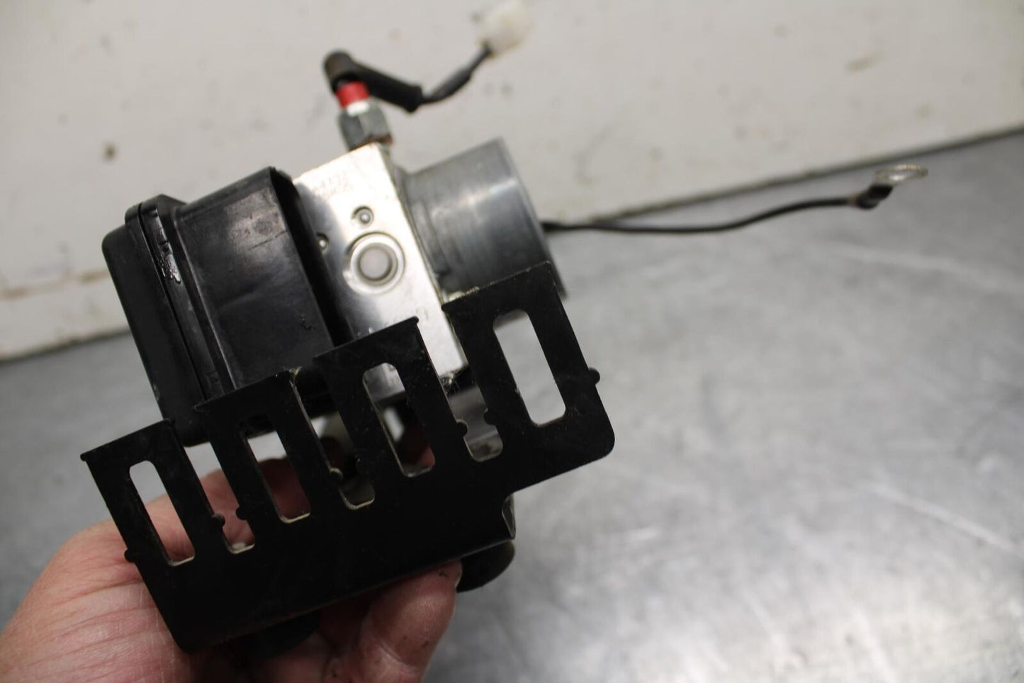 16-18 KTM 690 DUKE ABS PUMP UNIT MODULE BB631