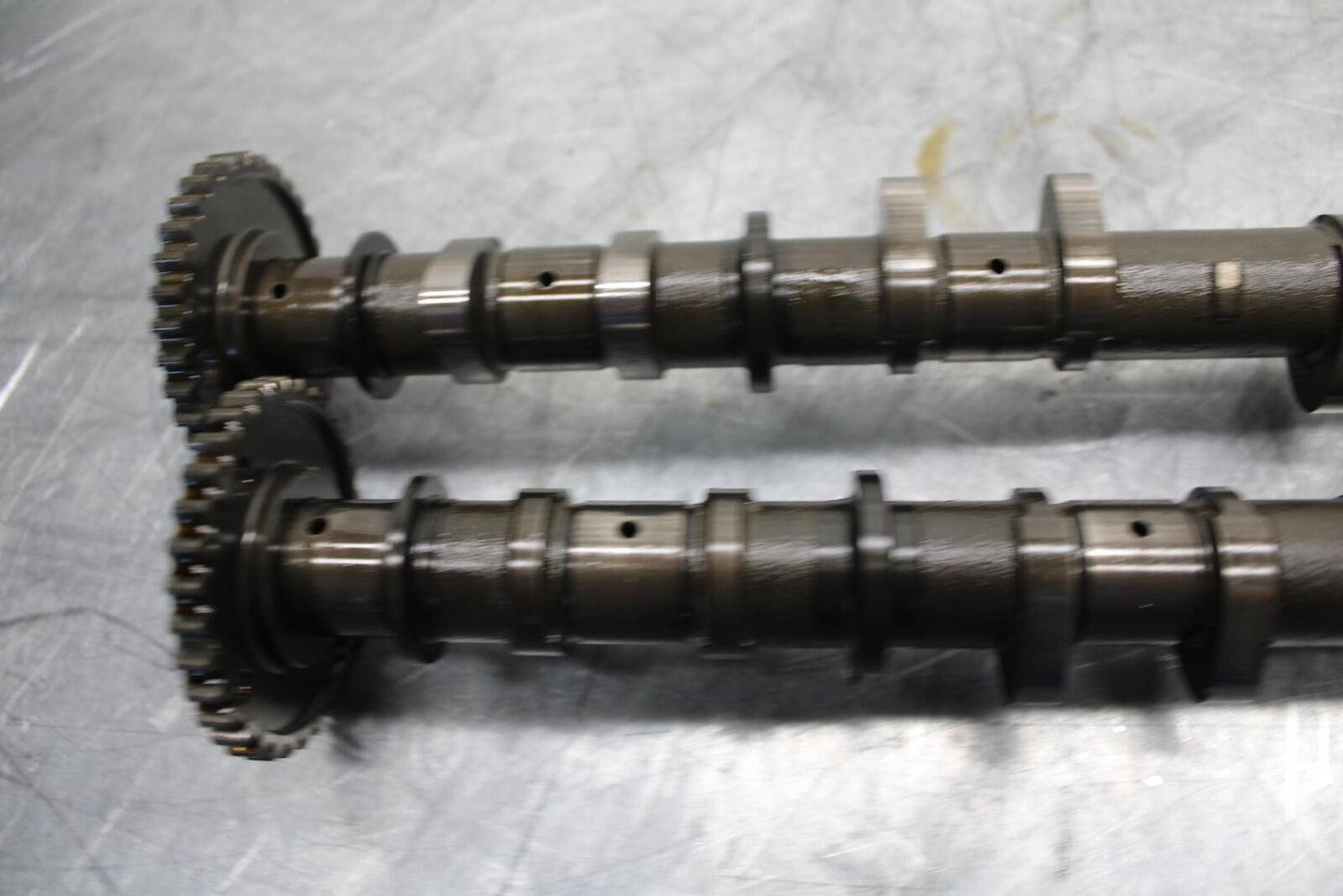 04-05 SUZUKI GSXR600 CAMSHAFT CAMS CAM SHAFTS 12710-29G00 12720-29G00 BB329