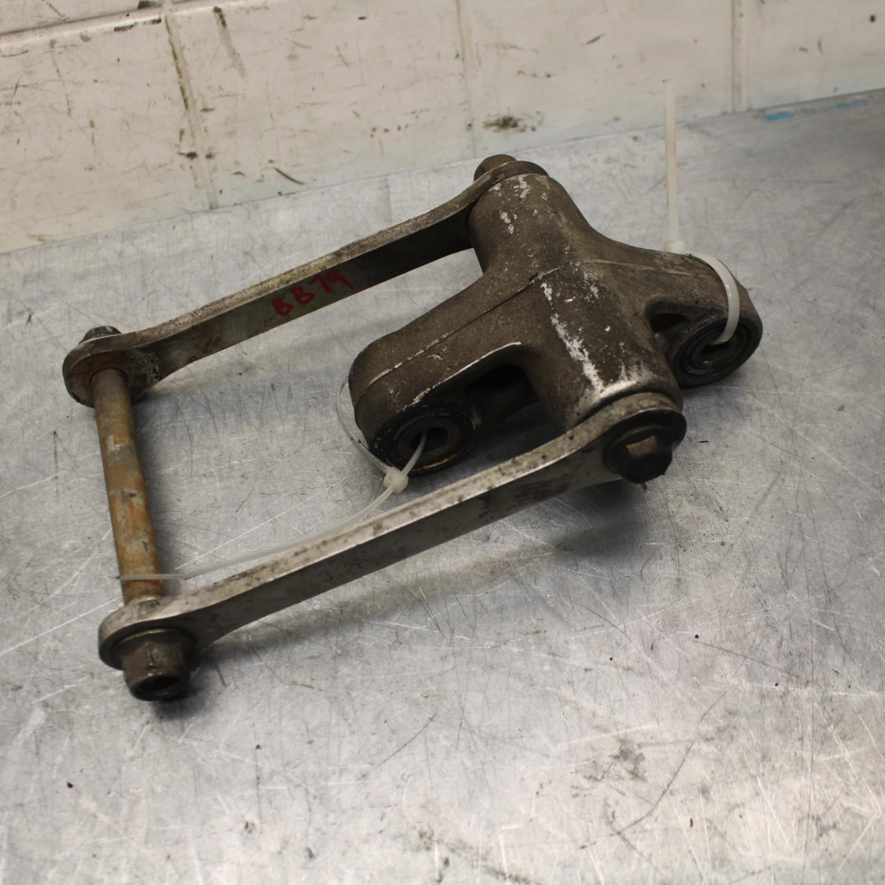 1997 Suzuki GSXR750 REAR DOGBONE SHOCK LINKAGE LINK BB39