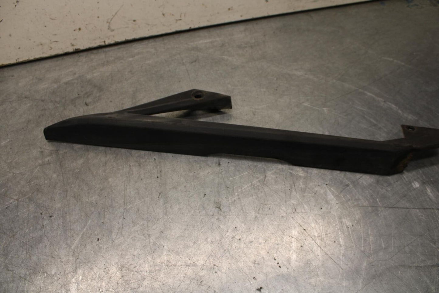 16-18 KTM 690 DUKE REAR BACK DRIVE CHAIN GUARD COVER SHIELD BB631