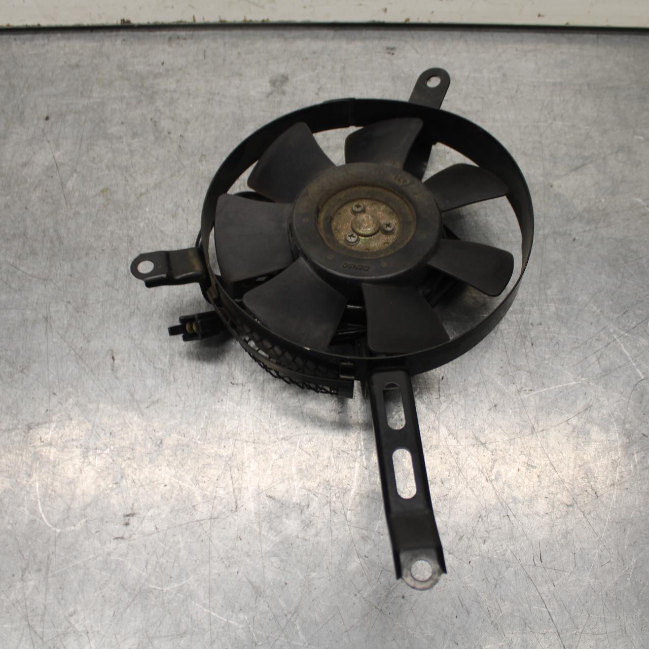 01 SUZUKI GSXR1000 ENGINE RADIATOR COOLING FAN BB100