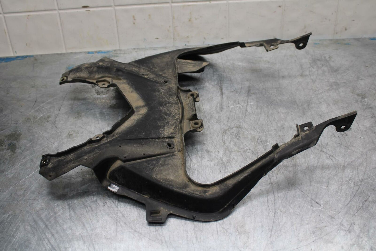 19-20 KAWASAKI NINJA ZX6R REAR BACK TAIL UNDERTAIL FAIRING COWL FENDER BB419