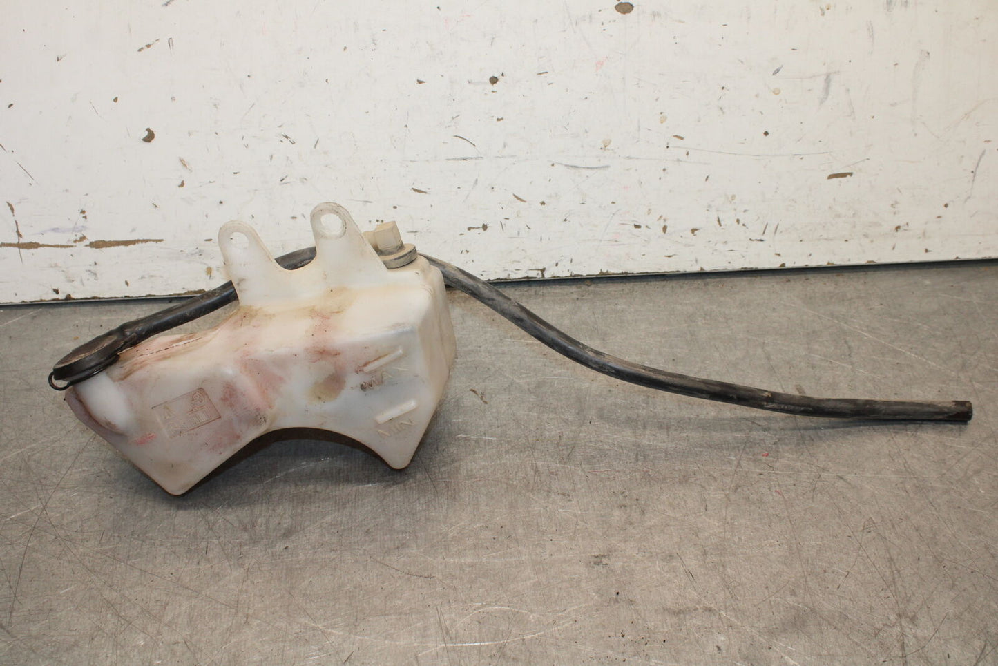 09-11 TRIUMPH DAYTONA 675 COOLANT WATER TANK RESERVOIR BOTTLE BB652