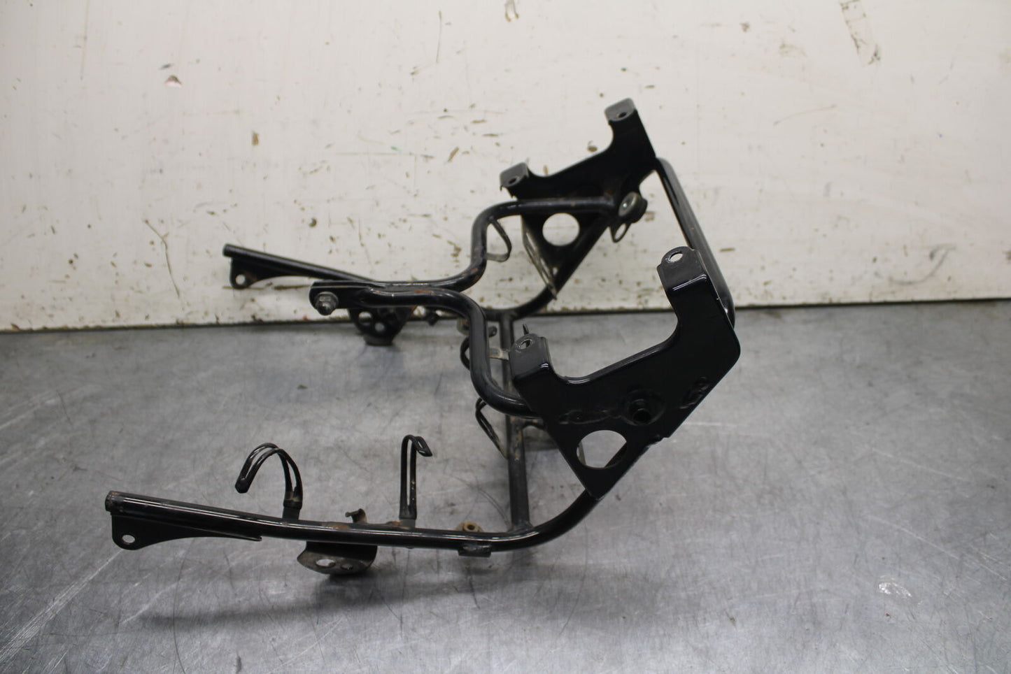 84 HONDA INTERCEPTOR 750 VF750F UPPER FAIRING MIRROR GAUGES STAY BRACKET BB108