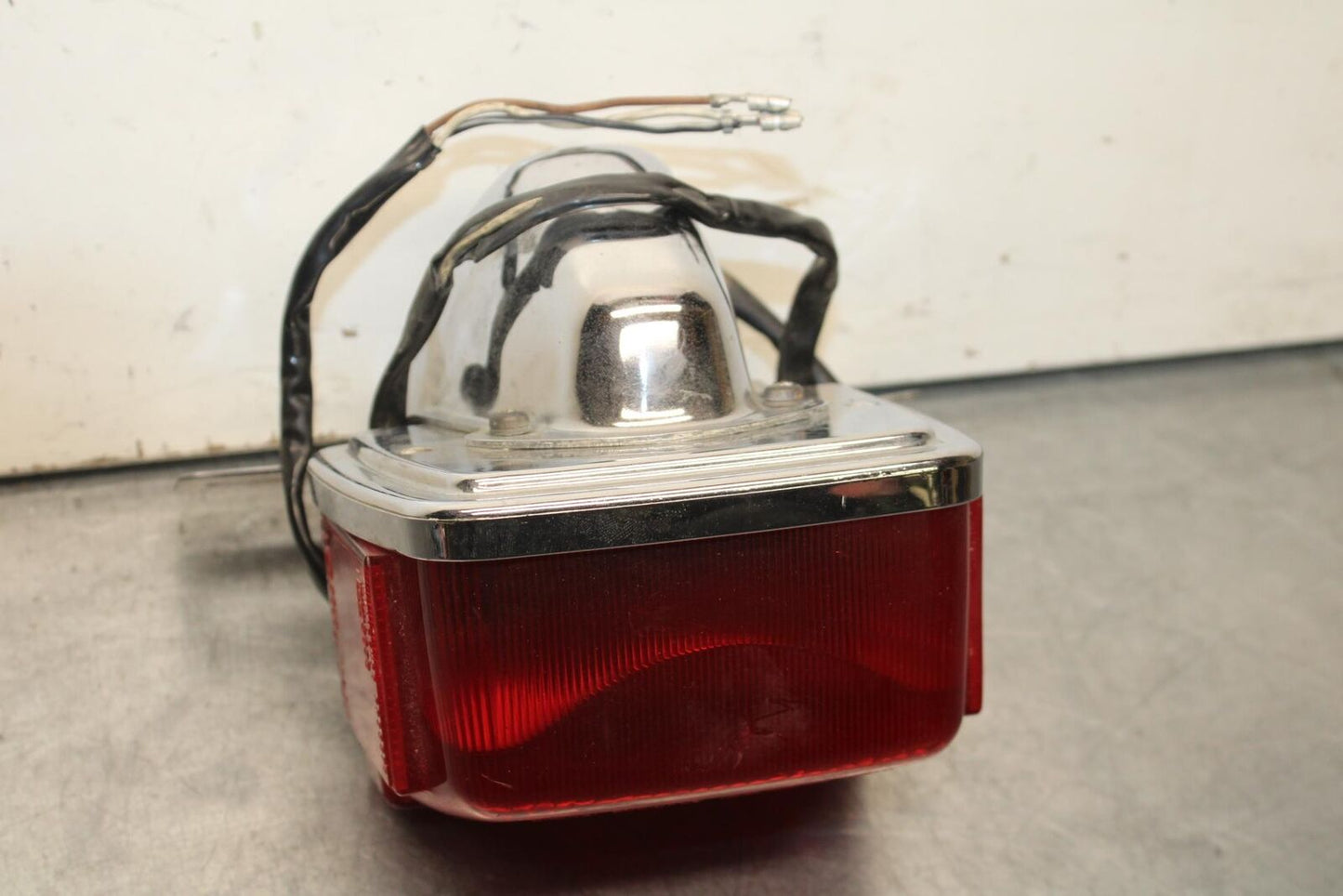 80-81 SUZUKI GS1000GL TAILLIGHT REAR TAIL BRAKE LIGHT BB103