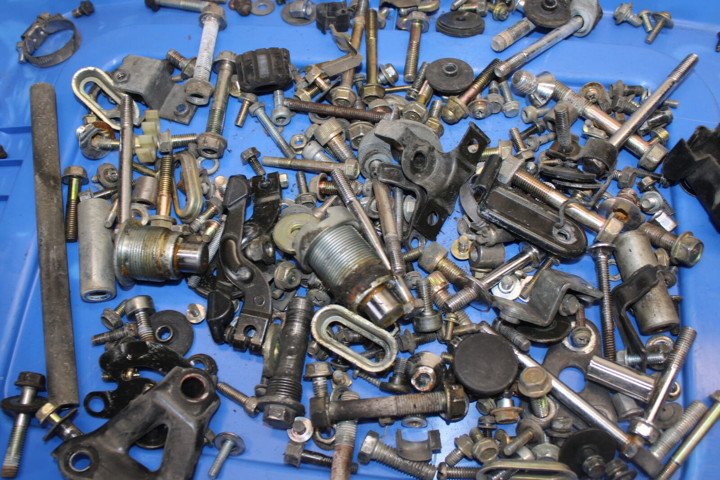93-00 HONDA GOLDWING 1500 GL1500SE MOUNTING BOLTS HARDWARE MOTOR SCREWS BB700