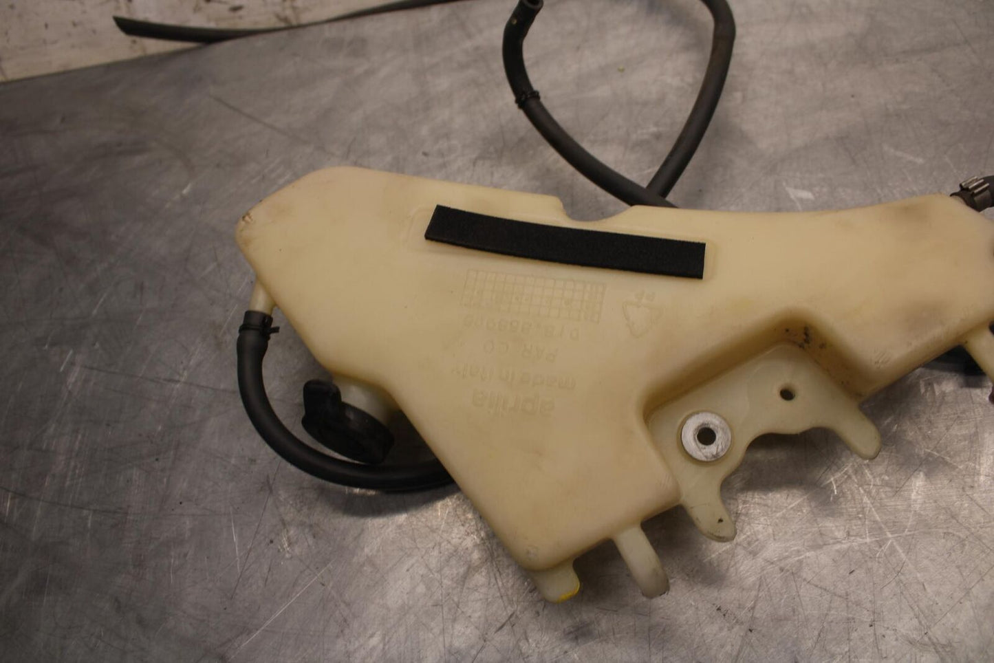 2010 Aprilia RSV1000R COOLANT WATER TANK RESERVOIR BOTTLE BB513