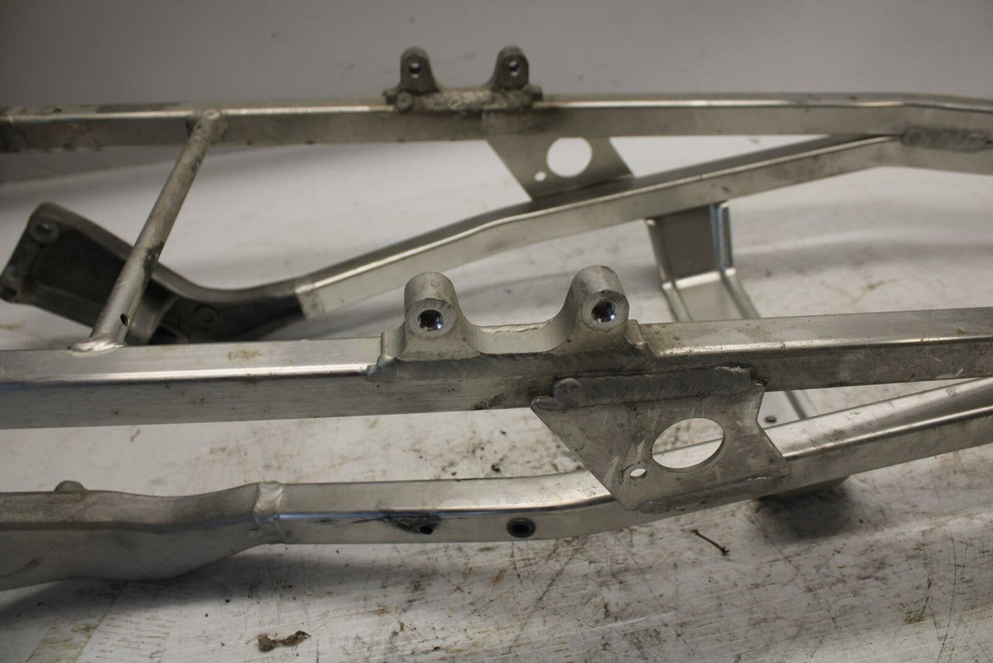 00-01 HONDA CBR929RR REAR SUBFRAME BACK SUB FRAME BB265