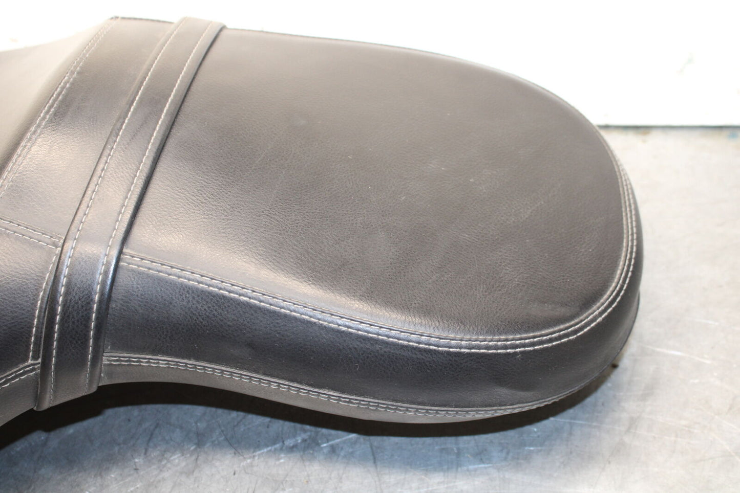 14-16 TRIUMPH AMERICA LT FRONT DRIVERS SEAT BB720
